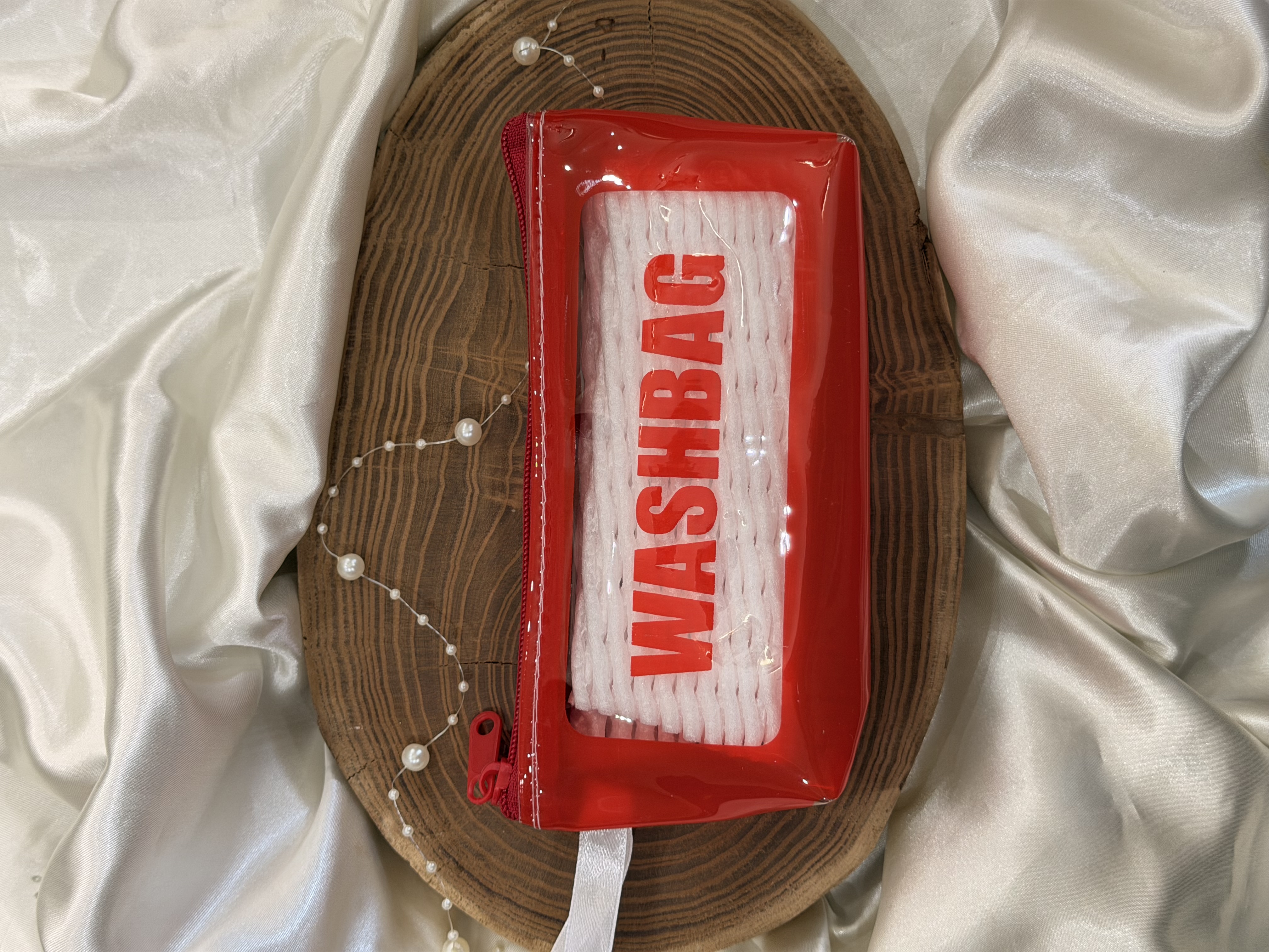 کیف لوازم ارایش طرح واش بگ(wash bag)